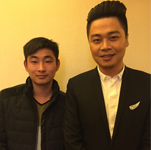 沈濤與經(jīng)紀人李志合影