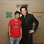 費(fèi)翔與經(jīng)紀(jì)人李志合影